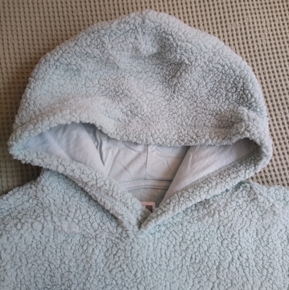 ❗ CLEARANCE ❗ kids Mint Green Hooded Sherpa Sweater Pocket Size XXL (14-16) - Picture 5 of 10